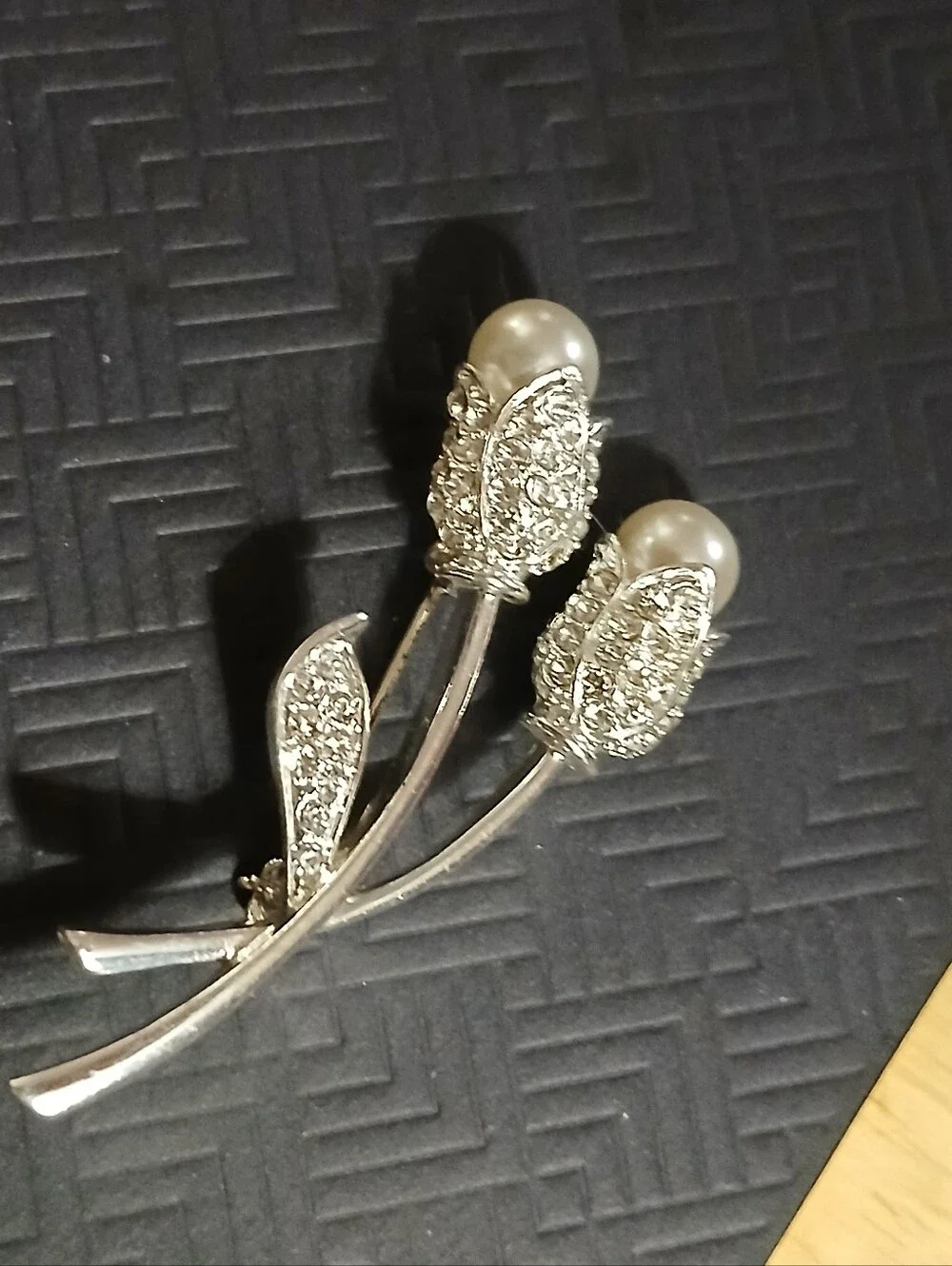 Vintage Silver Tone Double Tulip Brooch Pave Rhinestones With Faux Pearls 2